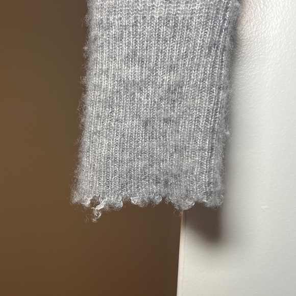 Autumn Cashmere Gray Crew Neck Cashmere Sweater size Small - Picture 3 of 15